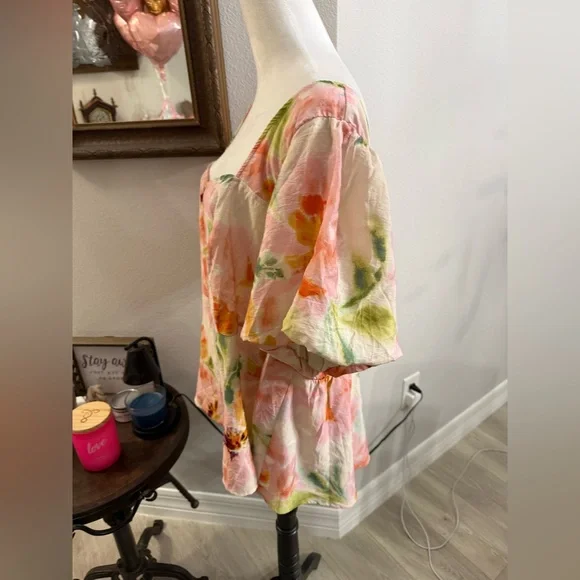 Torrid Multicolor Floral Button-Front Blouse - Picture 2 of 6